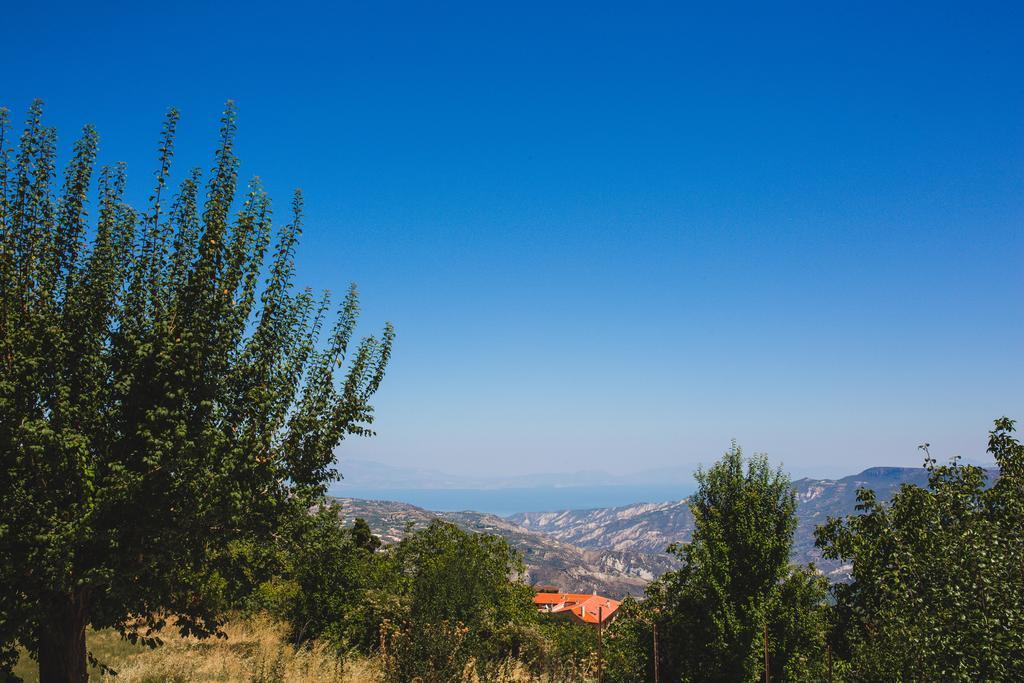 Villa Litheon House Synikia Mesi Trikalon Exterior foto